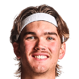 https://img.heibaitiyu.cn/img/basketball/player/cf26e2dc3b8214b750c4ba8e3db78db9.png